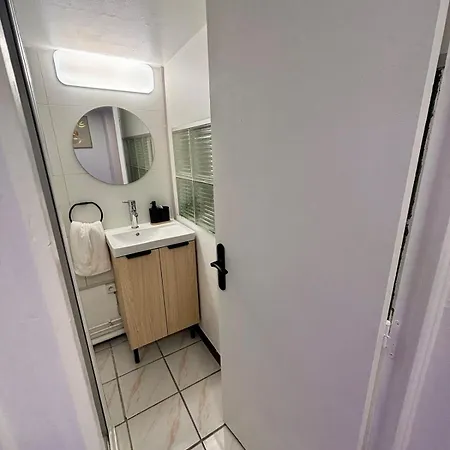 New - Appart-narjiss, Elegance & Comfort In Apartment Reims